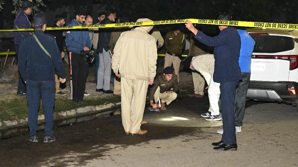 Gang war in Chandigarh Lawrence close associate Inderpreet Perry shot dead attack shown in live video call