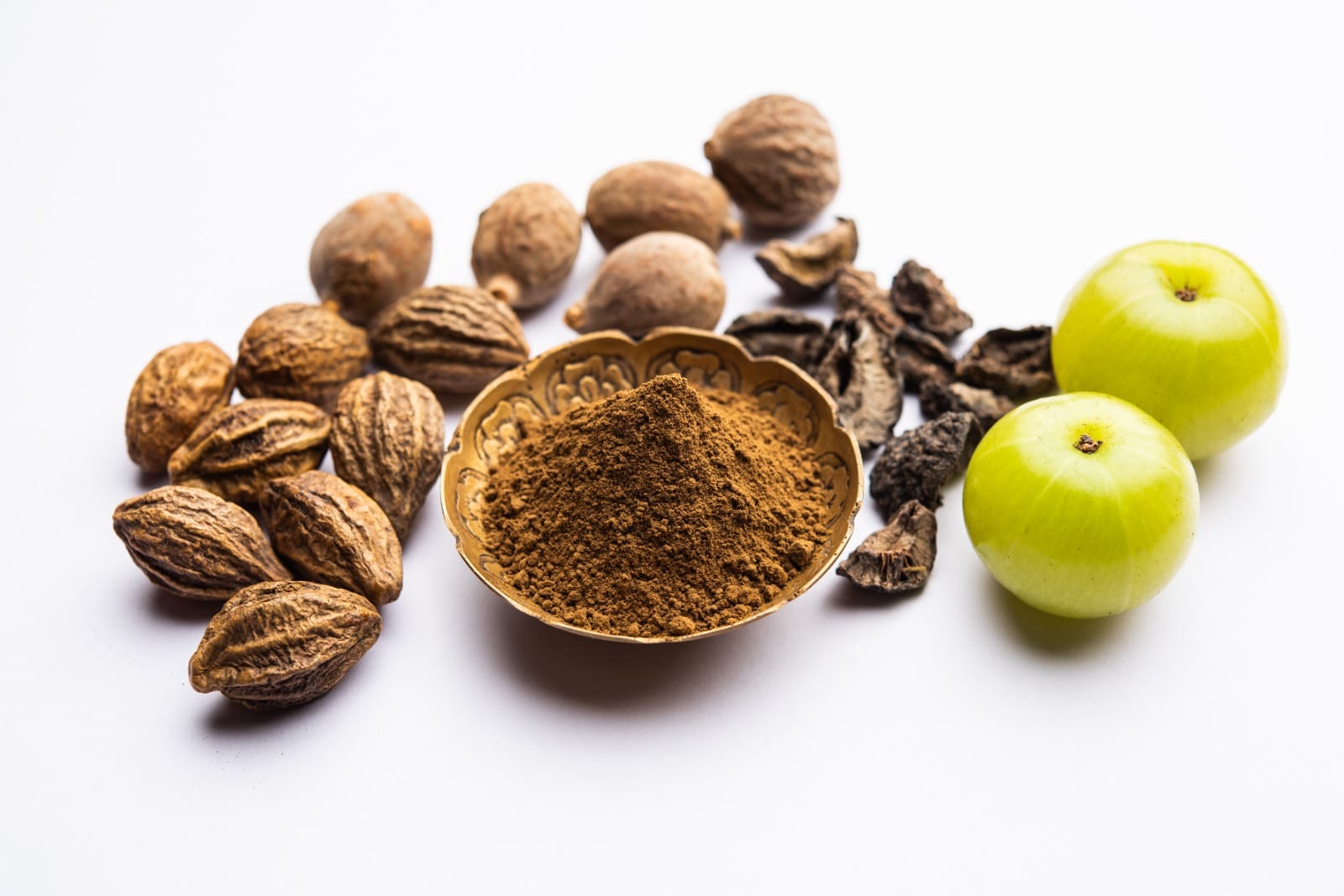 Health benefits of haritaki or harad in hindi Very few people know about this herb