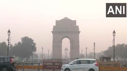 Delhi Pollution Toxic smog persists in Delhi and dangerous air quality in NCR