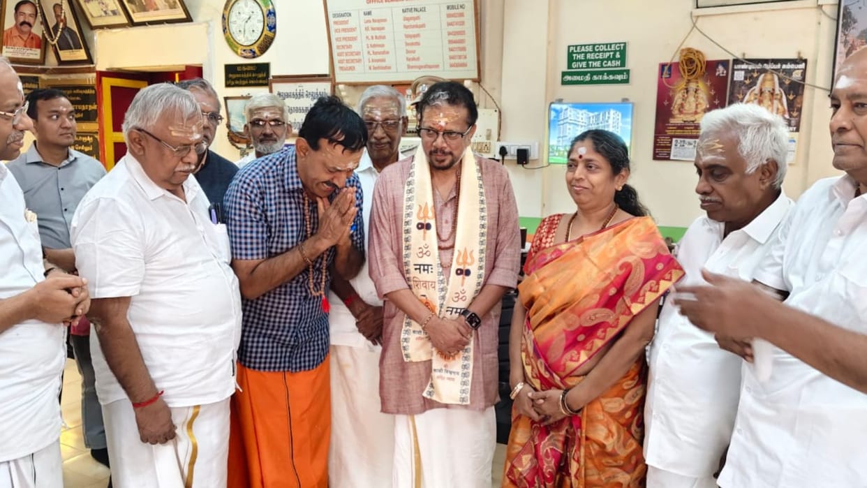 Puducherry Lieutenant Governor K. Kailasanathan offered prayers in Vishwanath Dham and Maa Annapurna Darbar