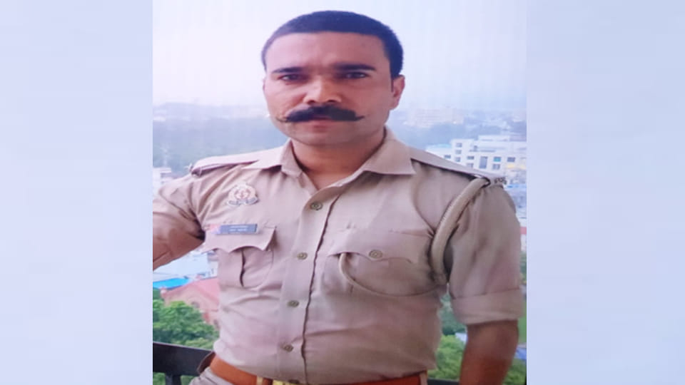 UP: Cop commits suicide by posting reel on Insta