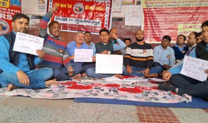 loco pilots forty eight hour hunger strike nine point demands running staff muzaffarpur railway
