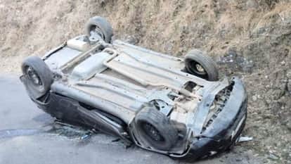 road Accident in Bir Billing: Car falls into ditch near paragliding take-off site, two youths killed, two inju