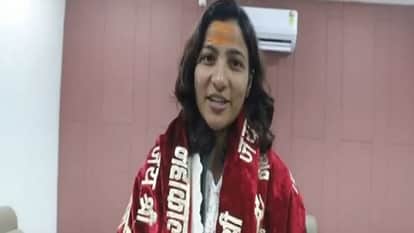 Sneh Rana visits Mahakal Temple Ujjain said hope he keeps calling me back