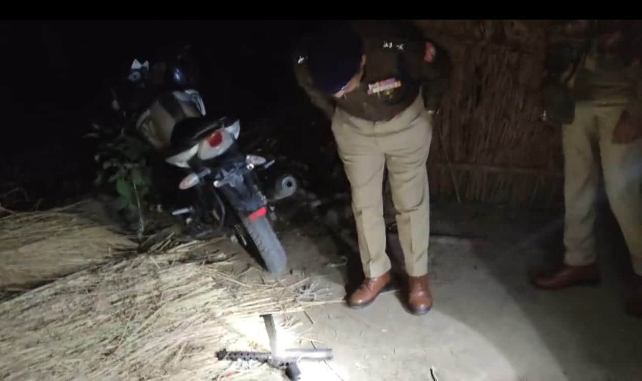 Bounty killed in encounter: Police fired upon, bullet grazed officer's jacket, head constable injured