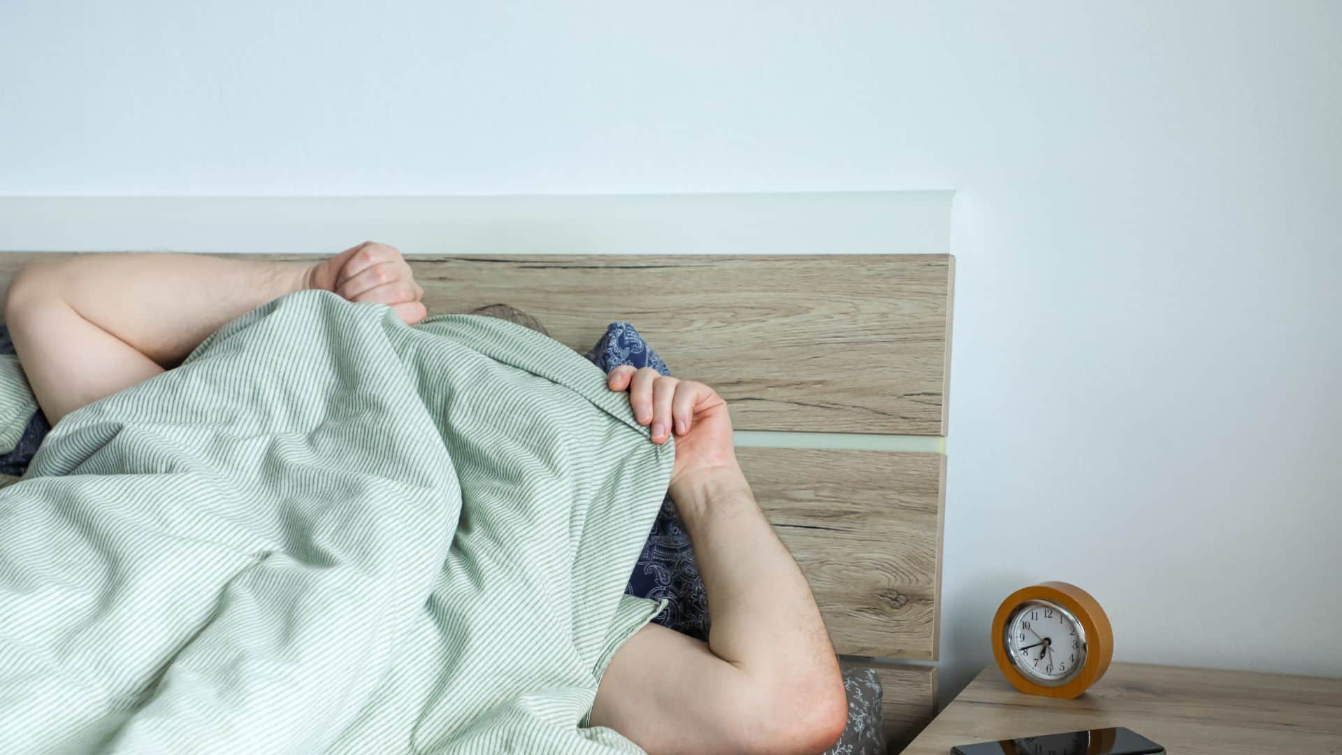 How Often Should Wash Quilts and Bedding in Winter Rajai Bistar Kab Dhona Chahiye