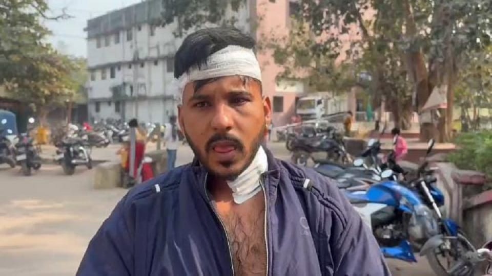 युवक के साथ मारपीट