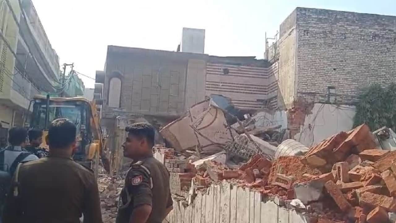 bda bulldozers ran on the marriage halls of SP leader for the second day in Bareilly