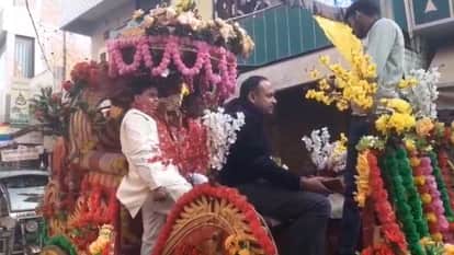 UP: Harshit Jain of Baghpat Renounces Wealth at 30, Takes Jain Diksha in Bamnauli Temple