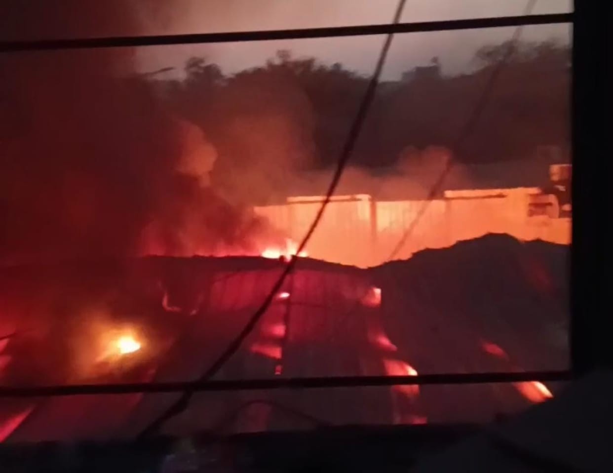 Indore: Fire breaks out in fireworks warehouse in Patel Market, explosions occur