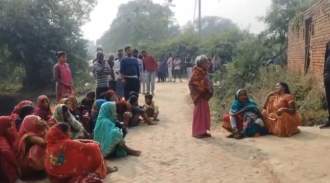 Unnao Farmer murdered with a heavy weapon bloodied body found on cot police detain nephew
