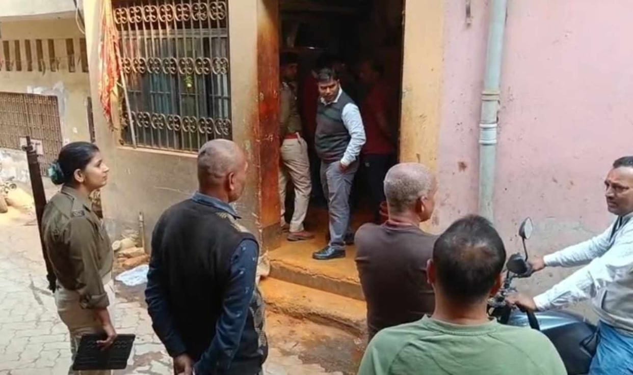 Muzaffarpur Bihar news : pollution team raid on mashala factory town to vaiolate rule police investigate