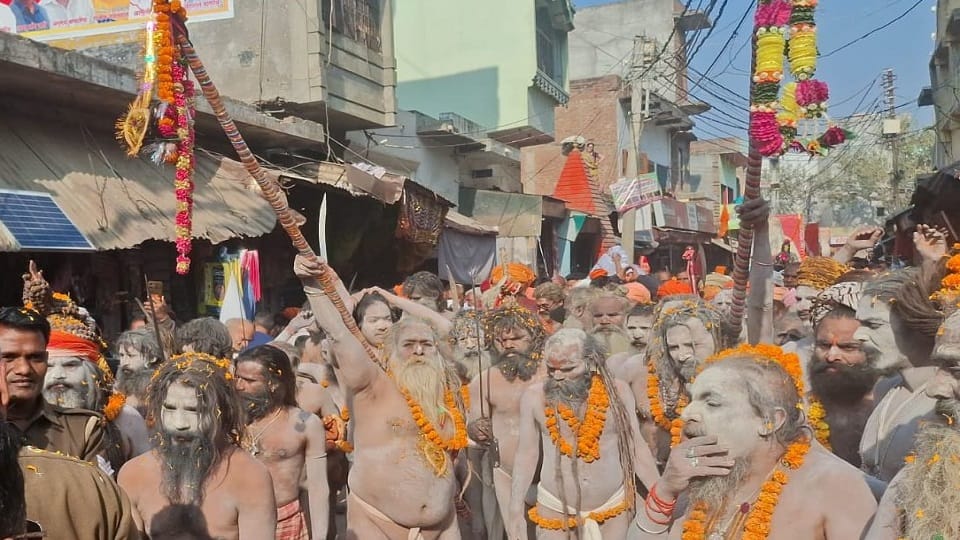 Margashirsha mela: syahi shobhayatra taken out by Naga Sadhus in Soronji in kasganj