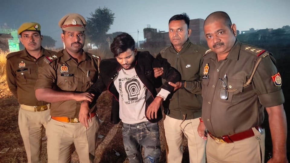 Betrayed by boyfriend, auto driver assault teenage girl