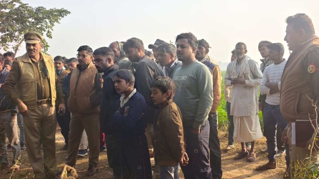 dead body of man found hanging from tree behind a private school in budaun