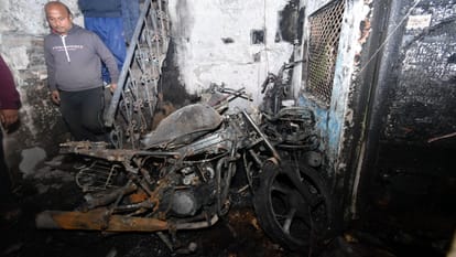 Homeowner dies of suffocation due to house fire, wife and daughter also suffered burns, four vehicles burnt