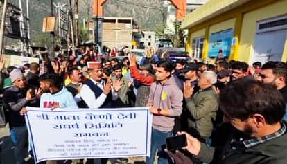 Rally held against Tarakot-Sanjhichhat ropeway