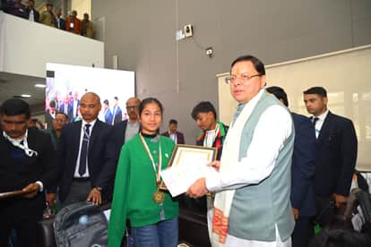 World Disability Day 2025 Uttarakhand CM Dhami honoured 41 talents In Haldwani Program