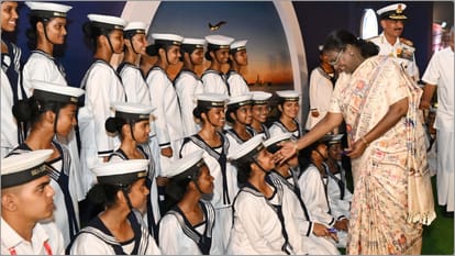Self-reliance strengthens national security: President Murmu at Navy's operational demonstration