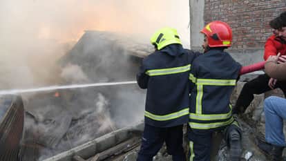 A massive fire broke out in houses in Naupora, Srinagar; the fire department brought the situation under contr