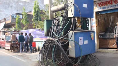 Jhansi: The condition of Municipal Corporation Ward 27... drains filled with filth