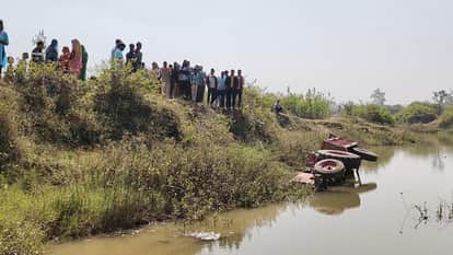 Sunil dies after tractor overturns uncontrollably he had gone to the river with labourers to collect sand in G