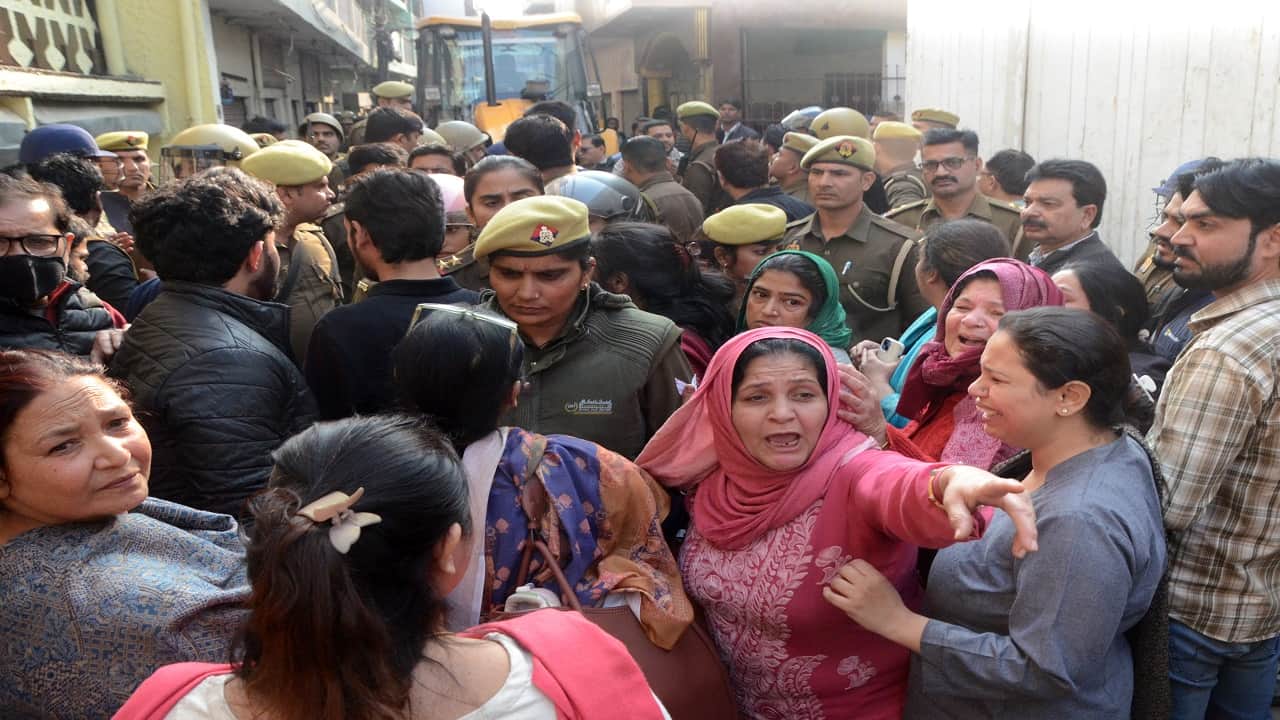 bda bulldozers ran on the marriage halls of SP leader for the second day in Bareilly