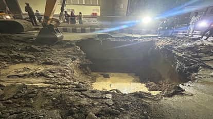 Delhi water crisis: A water line breaks in Yamunapar, causing a 50-hour water shortage