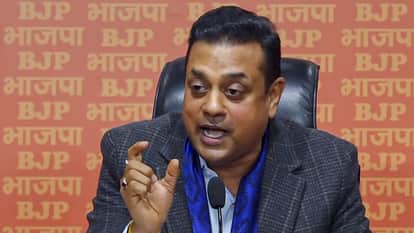 'Rahul Gandhi's statement is irresponsible', BJP hits back at allegations of not allowing him to meet foreign