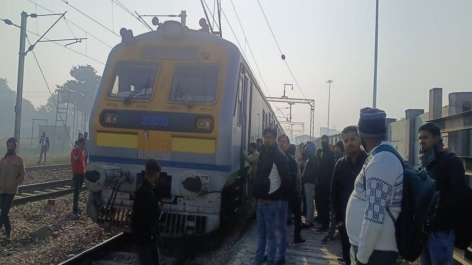 TAD passenger train wheels jammed