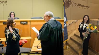 Maneka Soni from Lucknow became first Indian-American woman city councillor of Redmond at Washington state