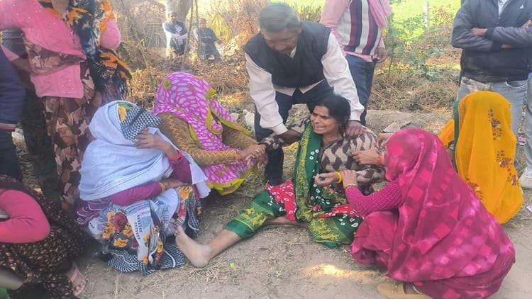 Aligarh News: बेटे ने बाप को लोहे की रॉड से पीट-पीटकर मार डाला, थाने पहुंचकर किया सरेंडर, पुलिस जांच में जुटी