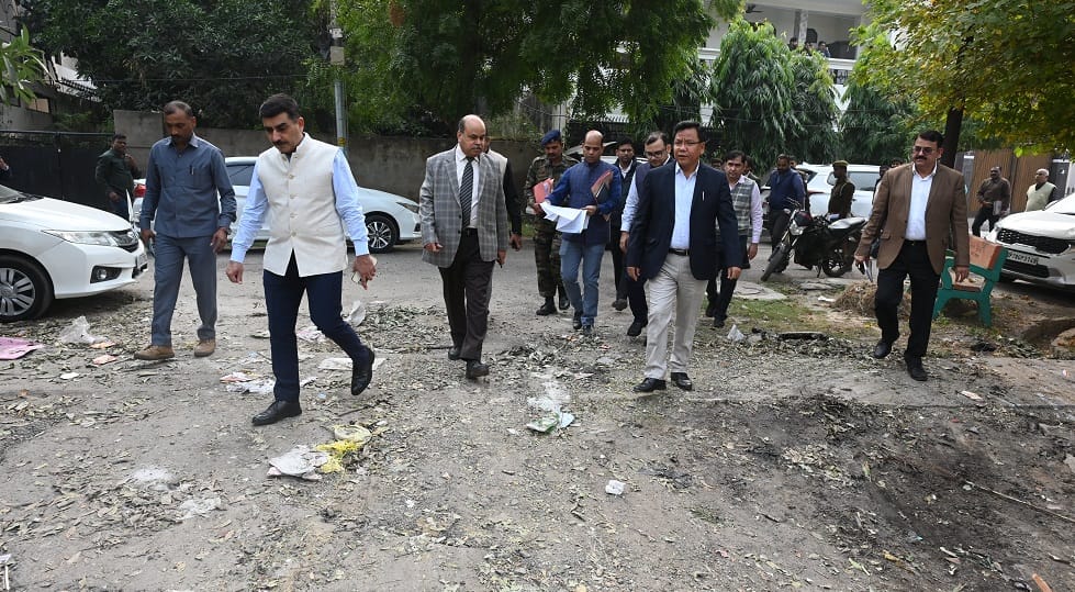 Kanpur How did a permanent basketball court come to be built in the park Officers were unable to answer