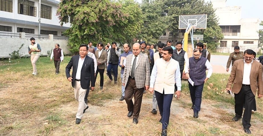 Kanpur How did a permanent basketball court come to be built in the park Officers were unable to answer
