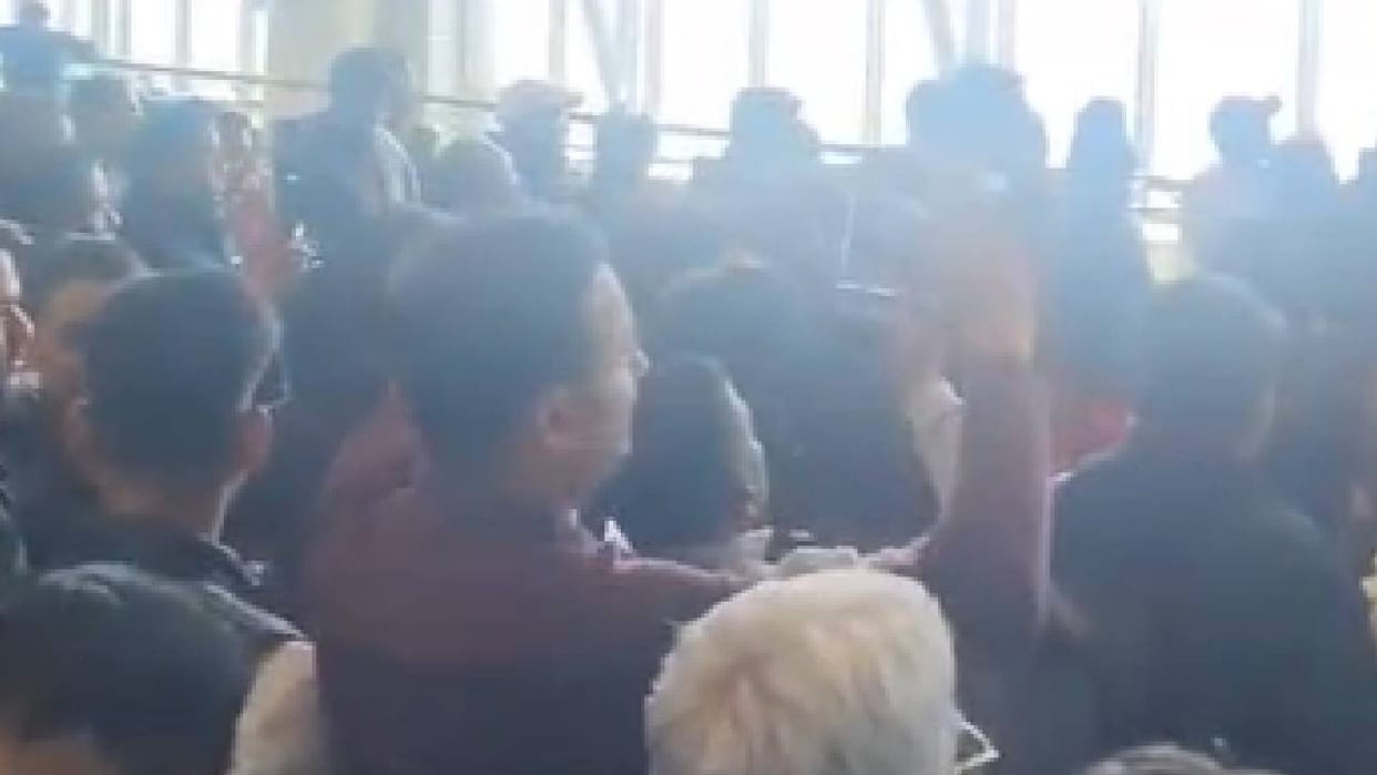 UP: Passengers create ruckus at Lucknow airport, 12 IndiGo flights cancelled; passengers wait for hours