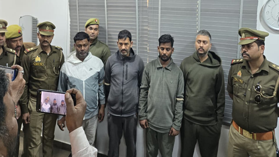 Kanpur: Vehicle theft gang busted, four accused of stealing cars to smuggle liquor in Bihar arrested