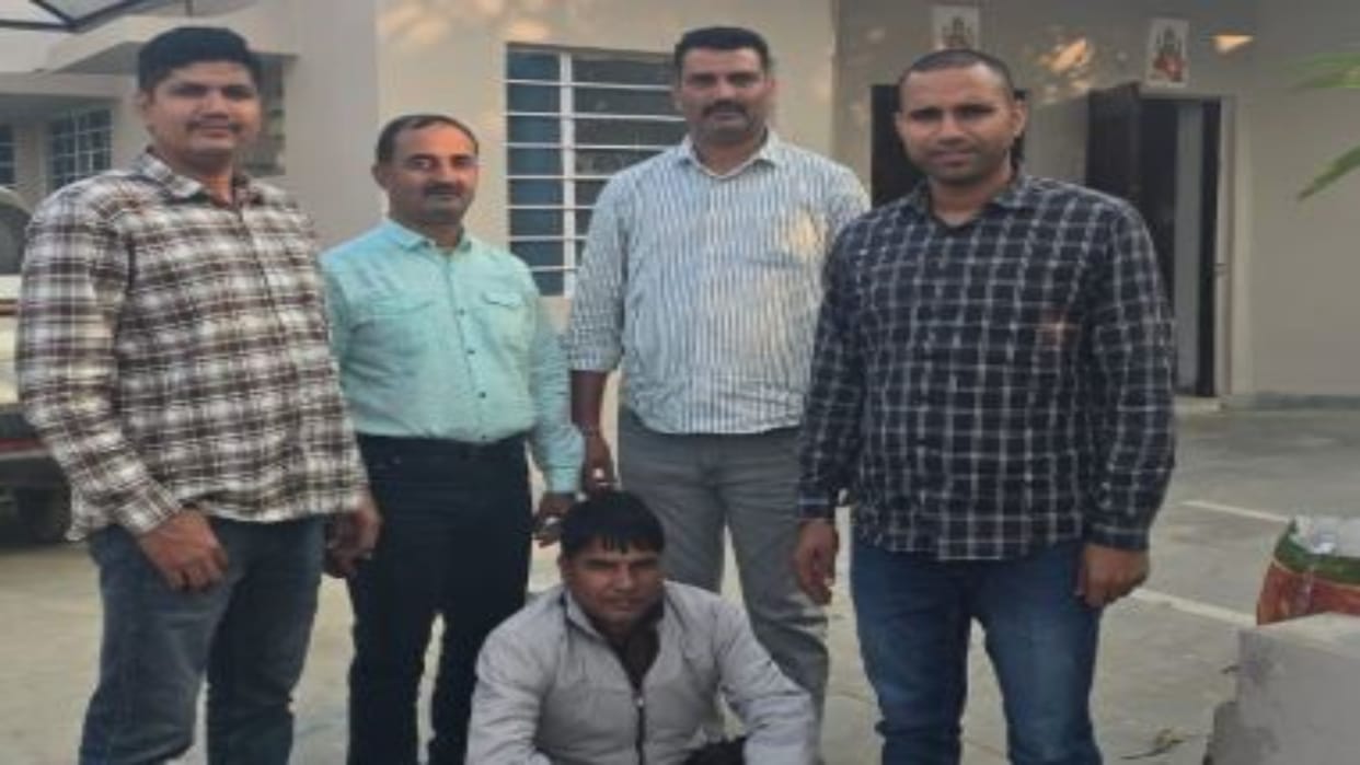 Chittorgarh News: 25K Rewarded Drug Peddler Trapped by ANTF, Nabbed on the Pretext of Filling SIR Form