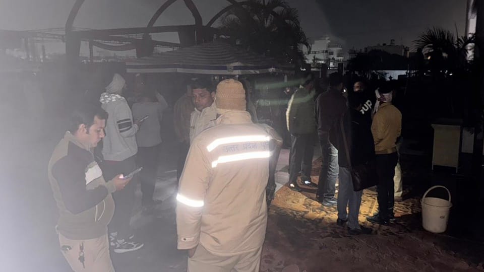 Rampur: Fire breaks out in hotel near Uttarakhand border, 40 people evacuated