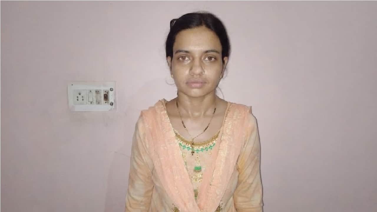 Lady Psycho Killer Poonam Story Poonam is cunning mind she made up story about shadow coming to save herself