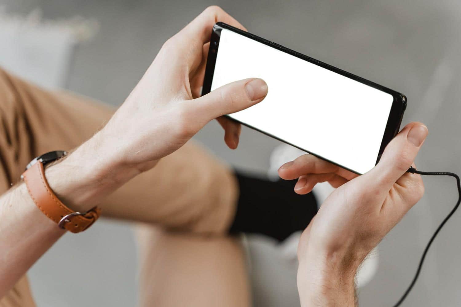 These habits ruining your phone battery learn  right way