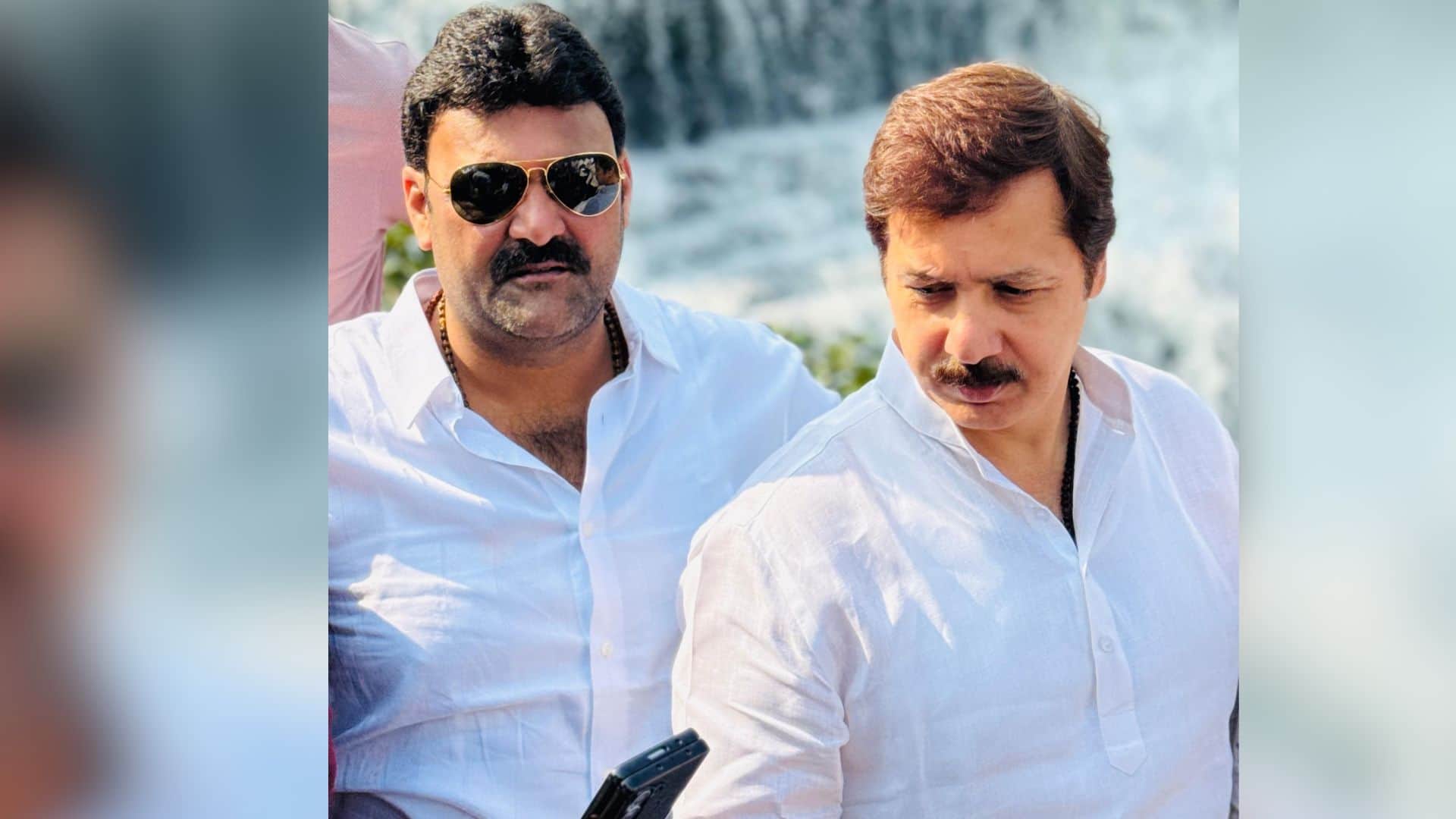 Cough syrup case Amit Singh Tata and constable Alok come to visit Rajdari with Dhananjay Singh in chandauli