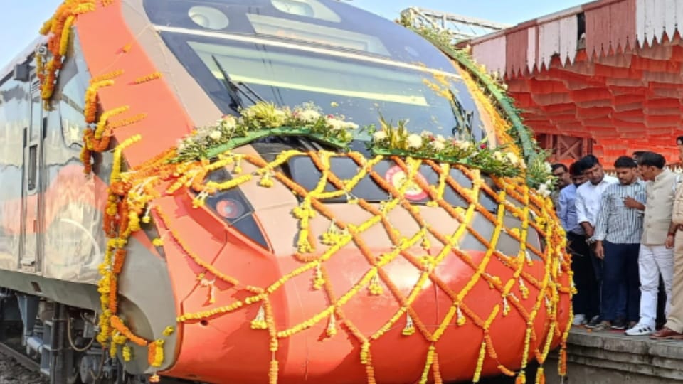 Vande Bharat to Run Between Saharanpur and Gomti Nagar, New Timetable Released by Railway Board