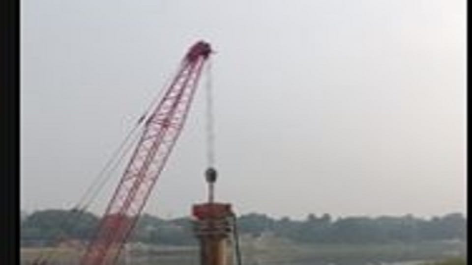 Agra Metro Speeds Up: Pillars for Yamuna River Bridge Under Construction