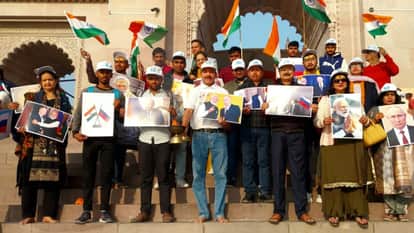 Aarti performed and prayers offered to Baba Vishwanath and Maa Ganga for strong friendship of India and Russia