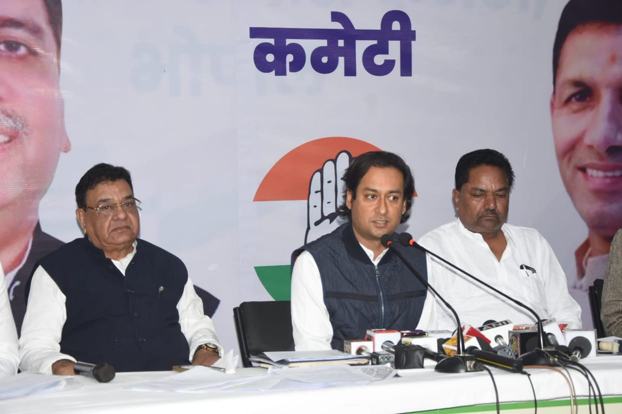 Bhopal News: Congress alleges fake medical tests, child labor in schools, and theft of funds in the laptop sch