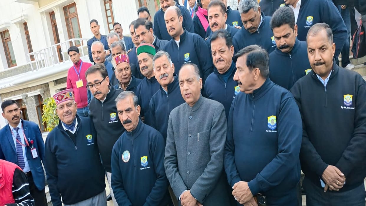himachal: Ruling and opposition parties unite against Chitta, raise slogans in the Assembly premises