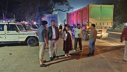 Kanpur Campaign against heavy vehicles in Ghatampur 18 vehicles seized challans issued to 67