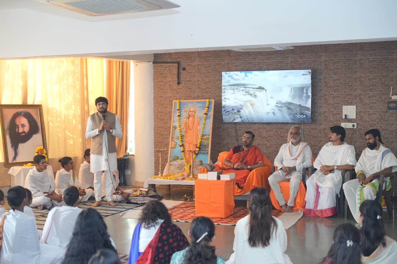 ओंकारेश्वर में 15 राज्यों के युवा करेंगे आदि शंकराचार्य विरचित ‘तत्त्वबोध’ का अध्ययन।