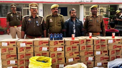 Six lakh rupees worth of liquor hidden in DCM truck smuggler taking it to Ara police chased and caught him