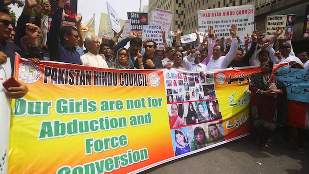 Pakistan Hindu schoolgirls allegedly pressured to convert Sindh inquiry launched